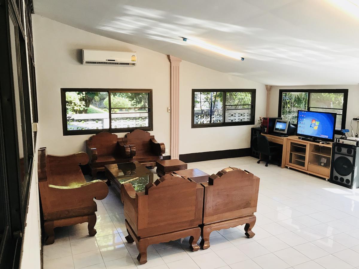 Winter House Chiang Rai Hotel Ngoại thất bức ảnh