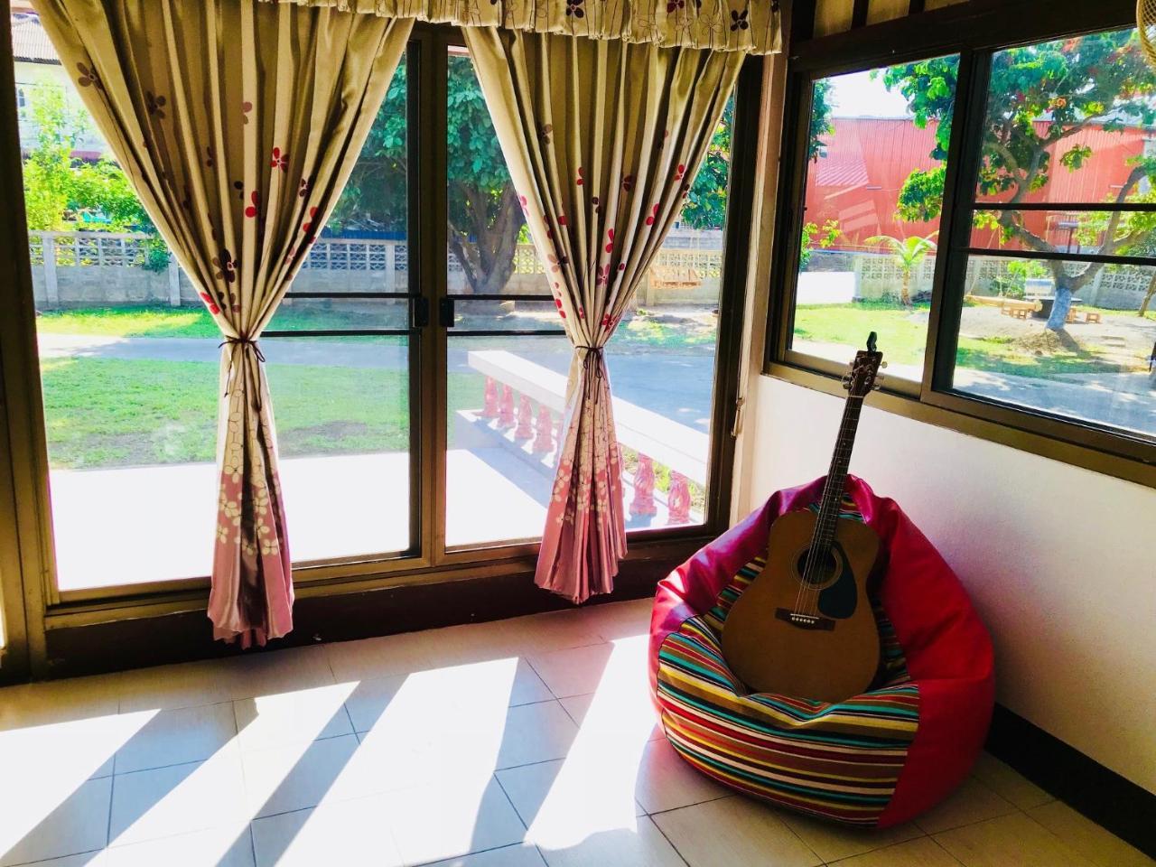 Winter House Chiang Rai Hotel Ngoại thất bức ảnh